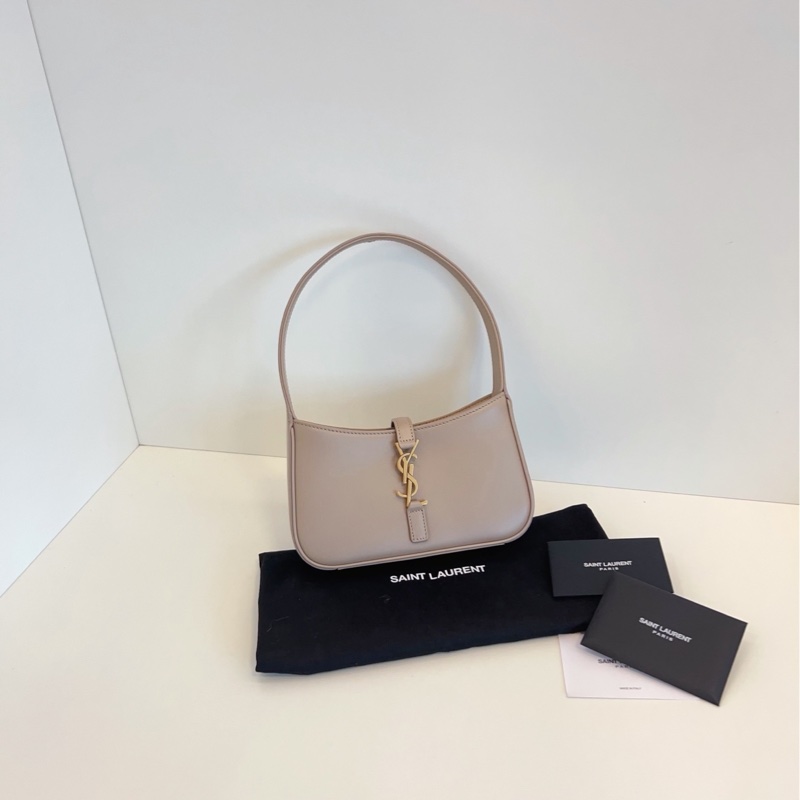 【閒置🆕】YSL 斷貨王 mini Hobo 奶茶色 腋下包 手提 單肩包-0