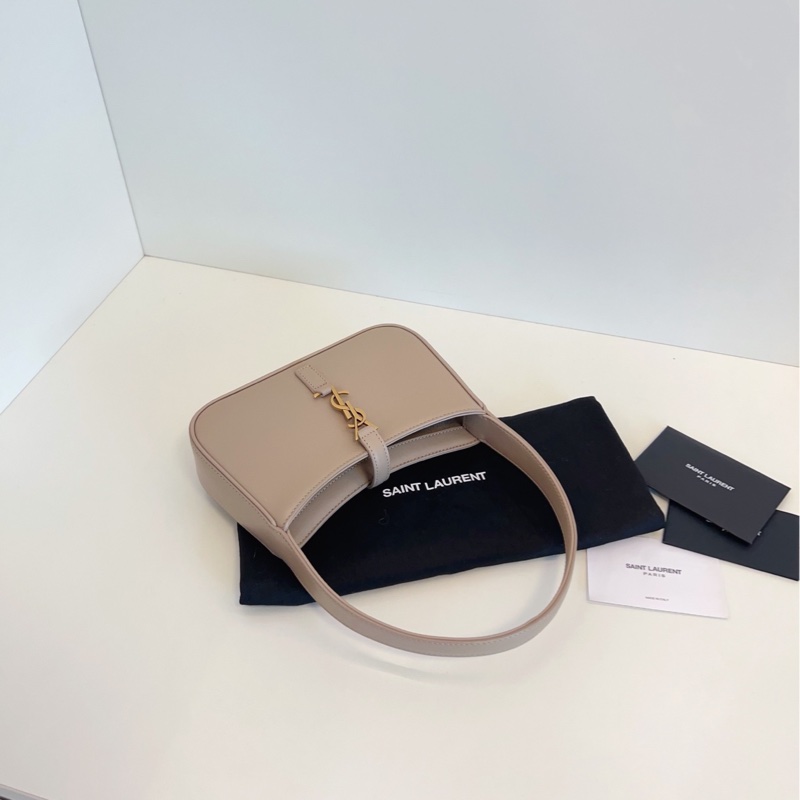 【閒置🆕】YSL 斷貨王 mini Hobo 奶茶色 腋下包 手提 單肩包-3