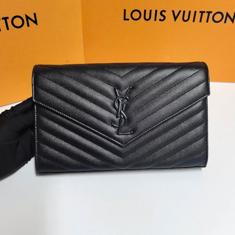 YSL so black魚子醬牛皮 鏈條信封包 約22cm-0