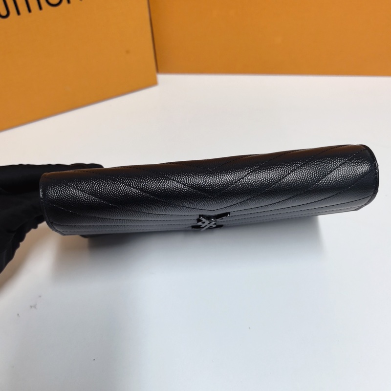 YSL so black魚子醬牛皮 鏈條信封包 約22cm-1