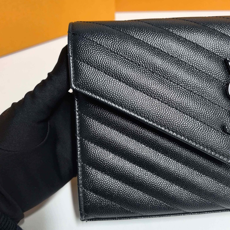 YSL so black魚子醬牛皮 鏈條信封包 約22cm-19