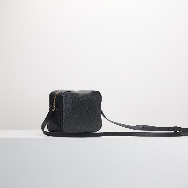 二手Gucci Disco Soho流蘇相機包/黑-2