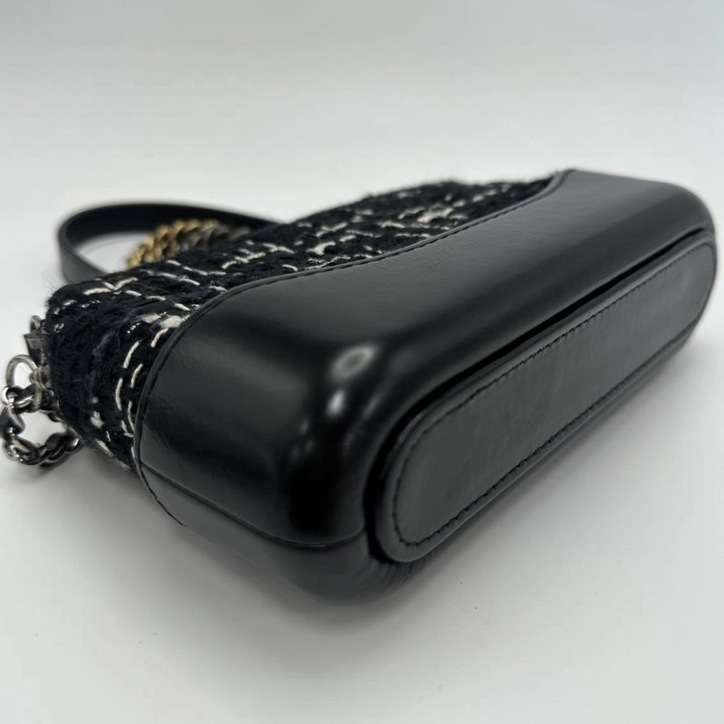 CHANEL 黑白mini流浪鏈條肩背斜背包18.5*10*4 98新配件塵袋保卡-1