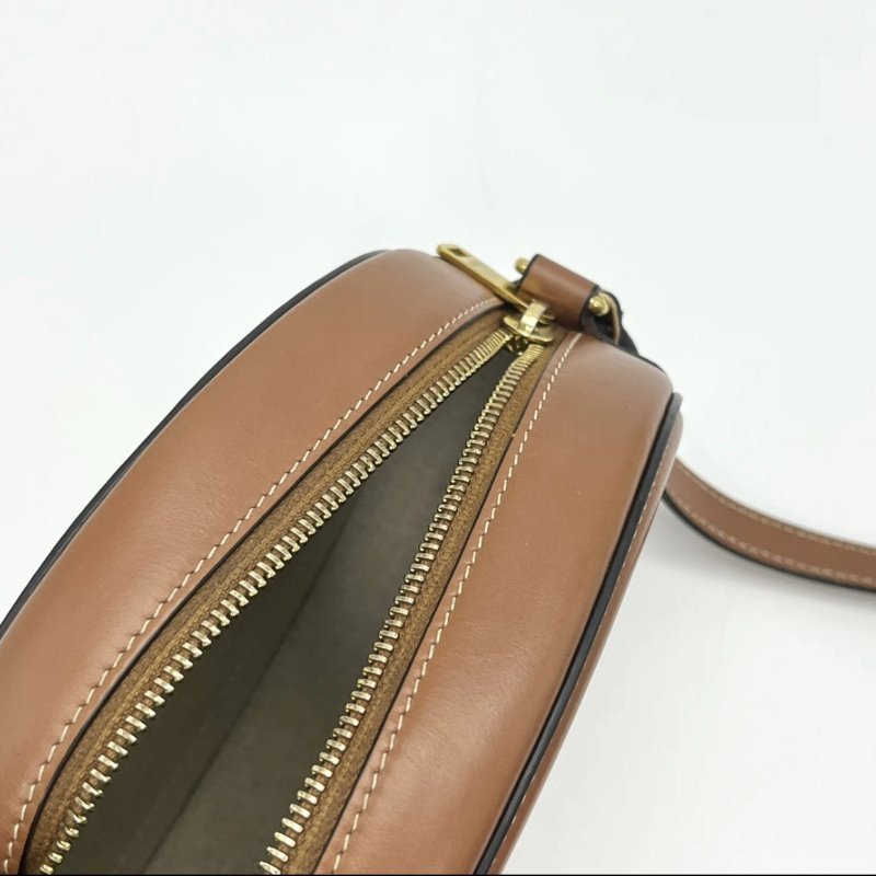 CELINE Triomphe凱旋門肩背斜背月餅包20*15*6 98新配件塵袋-1