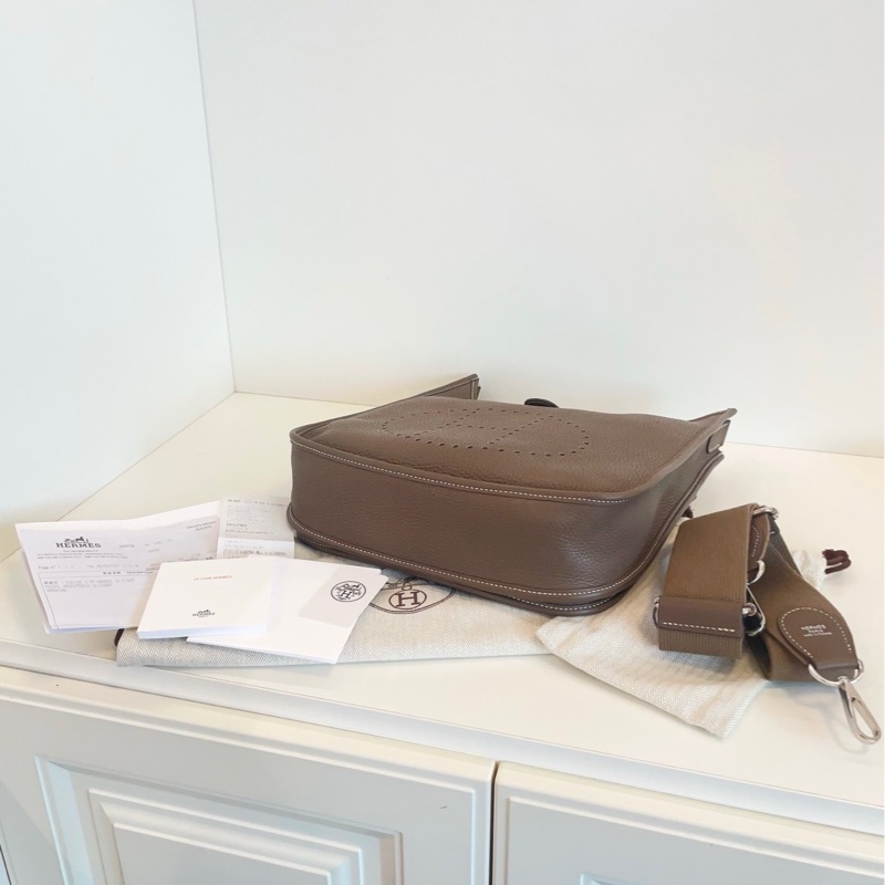 【99新帶票🆕】Hermes Evelyne 29 大象灰銀扣🐘 斜挎包 單肩包-4