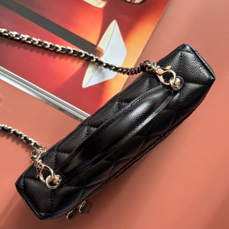 ::CHANEL:: 香奈兒 AP4385 黑色經典格紋 化妝箱鏈包 Vanity Case Fall-Winter 2025/26 Pre-Collection-2