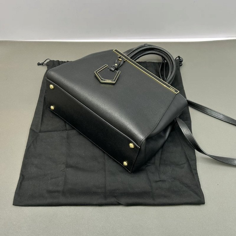 FENDI 黑金2jours手提肩背斜背包 26*20*12 98新 配件塵袋-4