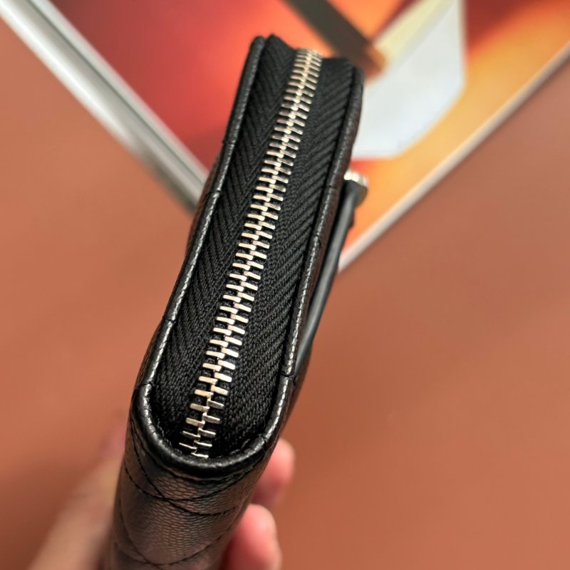 ::CHANEL:: 香奈兒 AP4813 黑荔枝金雙C ㄇ拉短夾-5