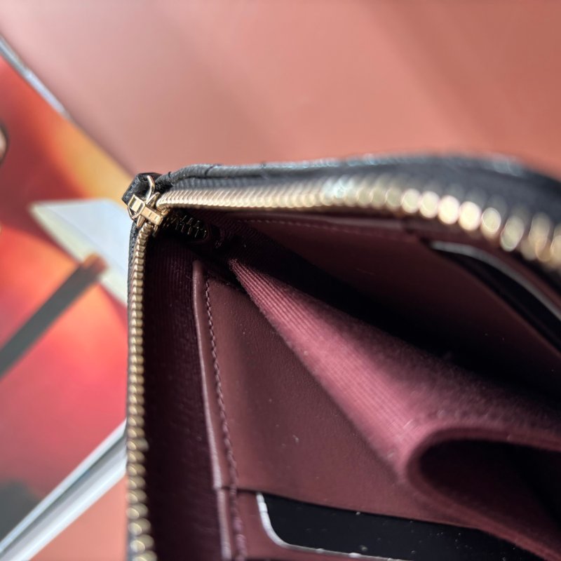 ::CHANEL:: 香奈兒 AP3999黑荔枝金雙C L拉短夾-4