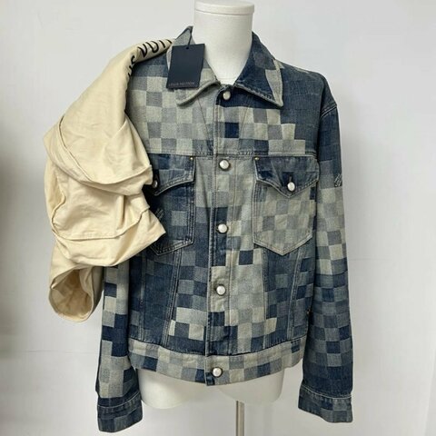 LV 菲董聯名24年春夏秀款馬賽克牛仔外套 54號 長69肩寬53胸圍130 99新 配件吊牌塵袋