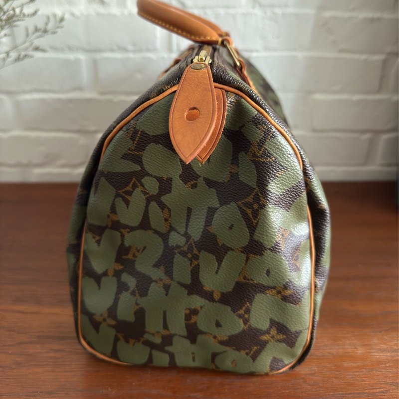 Louis Vuitton Monogram Graffiti Speedy 30-3