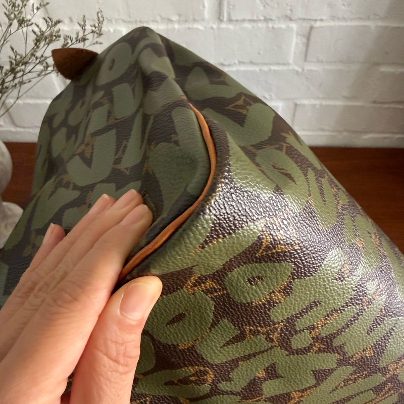 Louis Vuitton Monogram Graffiti Speedy 30-14