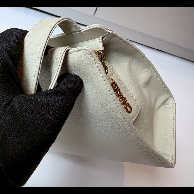 Chanel 淡灰綠皮革繡山茶花小手提/肩側包-17