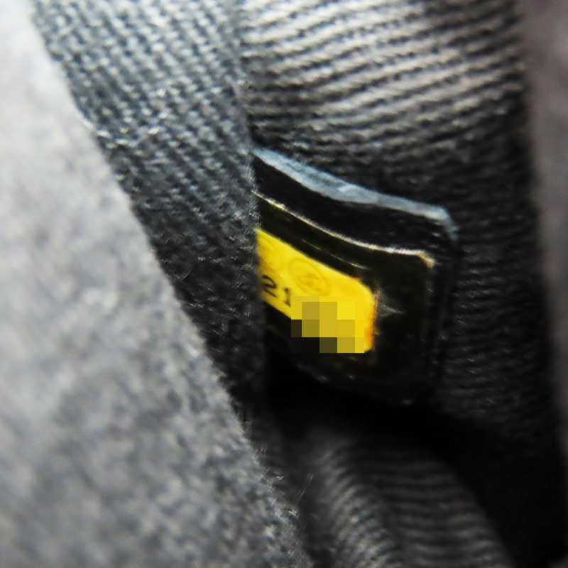 黑色 洞洞牛皮 French riviera 肩背包 銀釦【CHANEL 香奈兒】-8