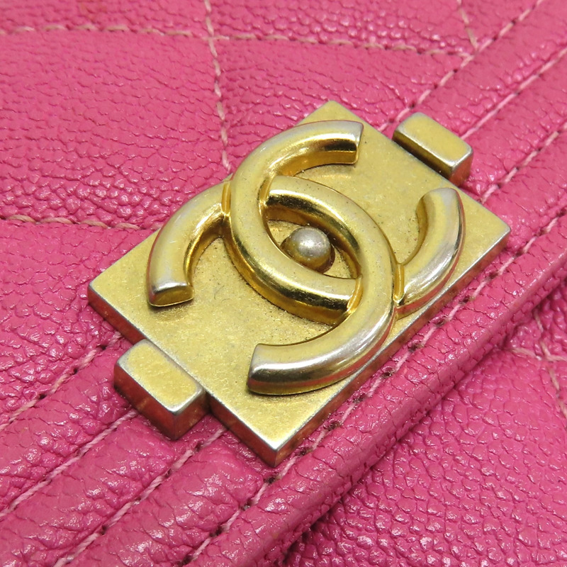 粉色 荔枝紋牛皮 BOY 扣式短夾 【CHANEL 香奈兒】-11