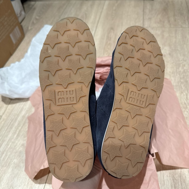 MiuMiu plume麂皮運動鞋深藍色37號-3