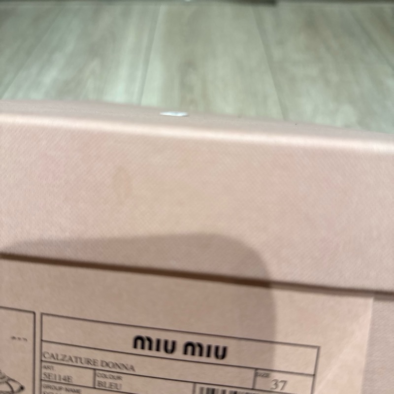 MiuMiu plume麂皮運動鞋深藍色37號-4