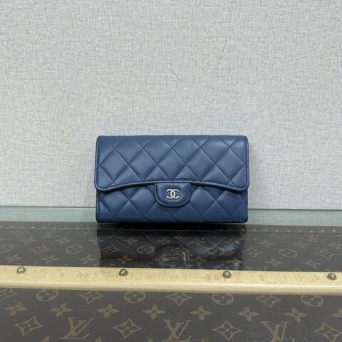 CHANEL 藍銀長款翻蓋三折疊卡包錢包18*10*2.5 98新