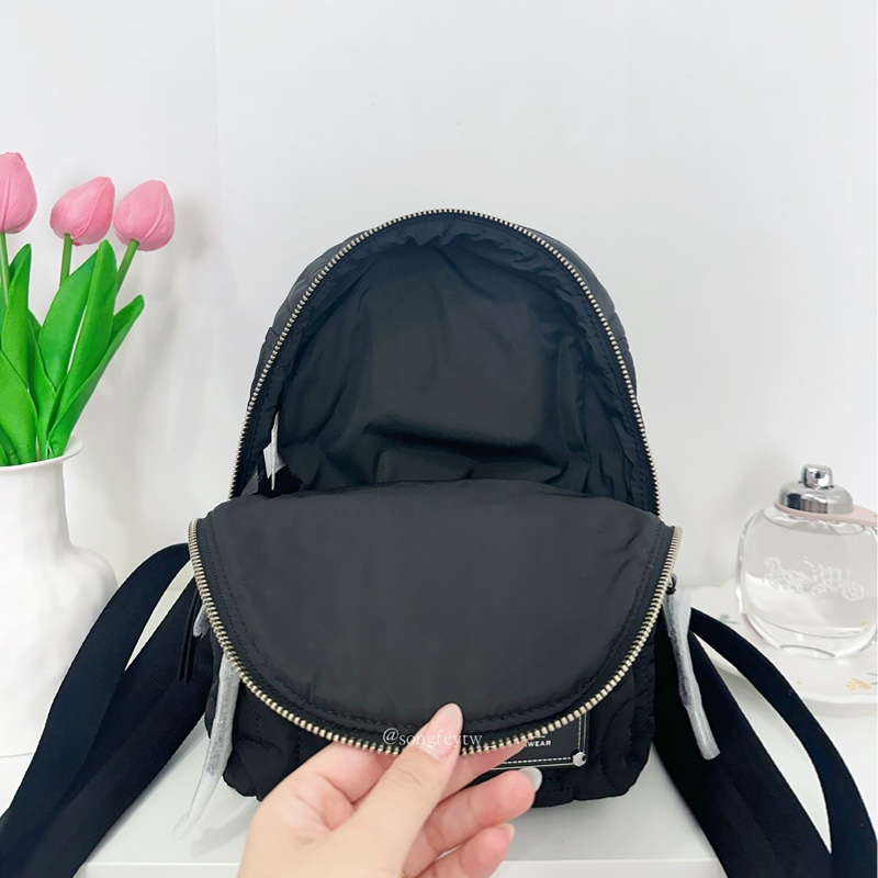 Marc Jacobs|MJ 尼龍浮雕 字樣後背包 - 小款-4