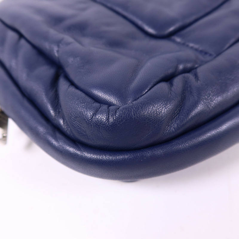 PRADA 羊皮皮革Chain Shoulder Bag銀扣鏈帶肩背袋-15