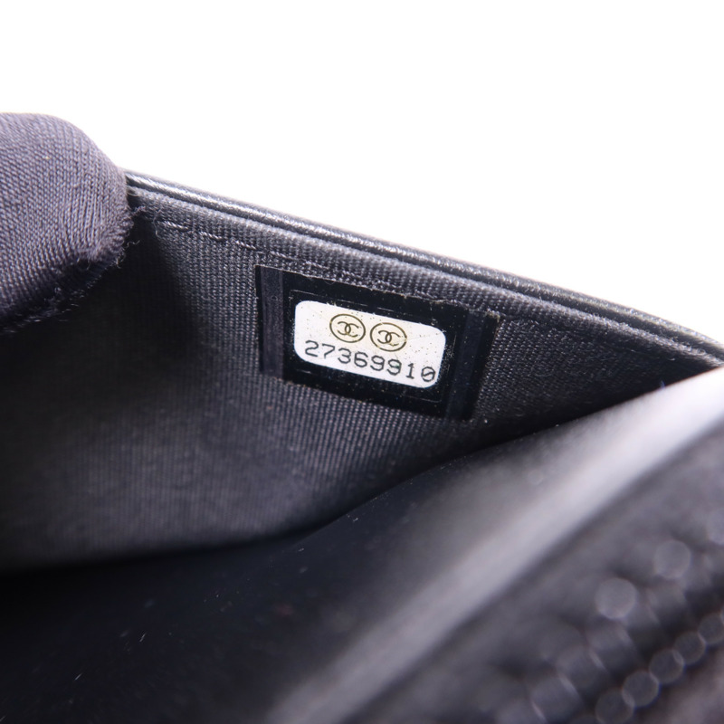 CHANEL 牛皮皮革Boy WOC Wallet On Chain金扣鏈帶肩背袋-8