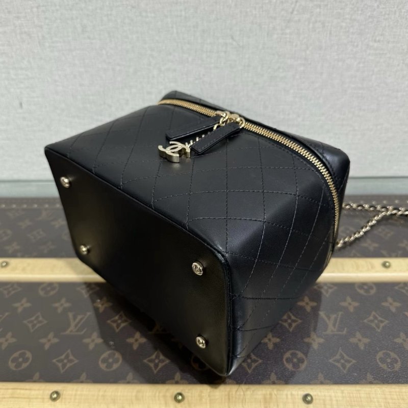 CHANEL 黑金限量款木質手柄Vanity手提斜背20*15*13 98新配件塵袋-4