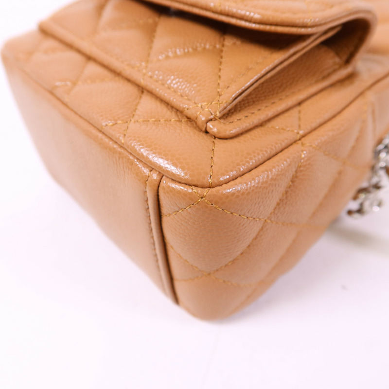 CHANEL 牛皮皮革Mini Backpack銀扣背包-12