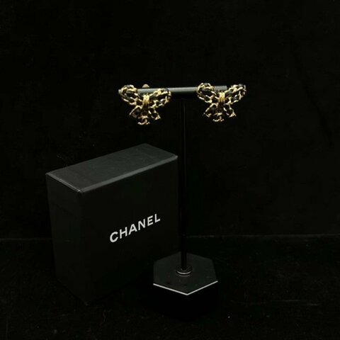 CHANEL 23V皮穿練蝴蝶結耳釘 98新配件盒子