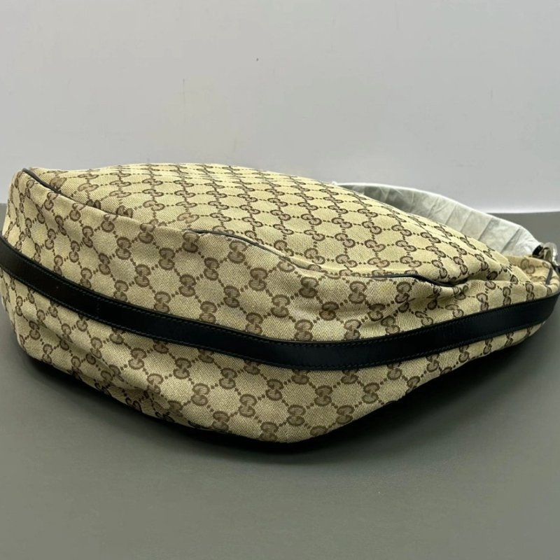 GUCCI 棕色老花雙G肩背腋下月亮包44*36*15 98新-4