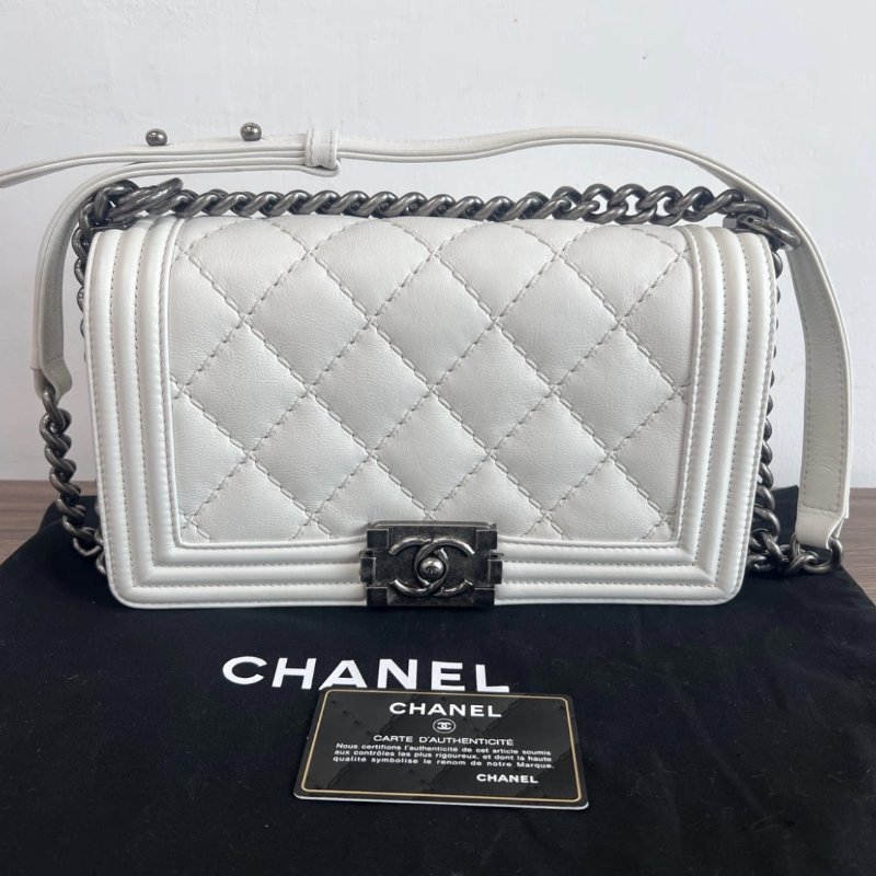 CHANEL leboy白銀中號 25*14*7 98新配件塵袋保卡-0