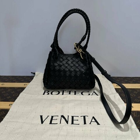 BV Parachute降落傘針織手提肩背斜背包21*17*16.5 98新配件塵袋