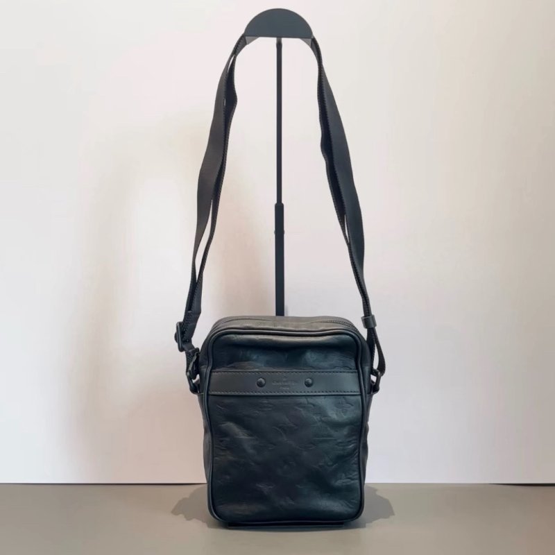 ✨LV Danube黑色老花郵差包16*22*7 98新配件塵袋-0