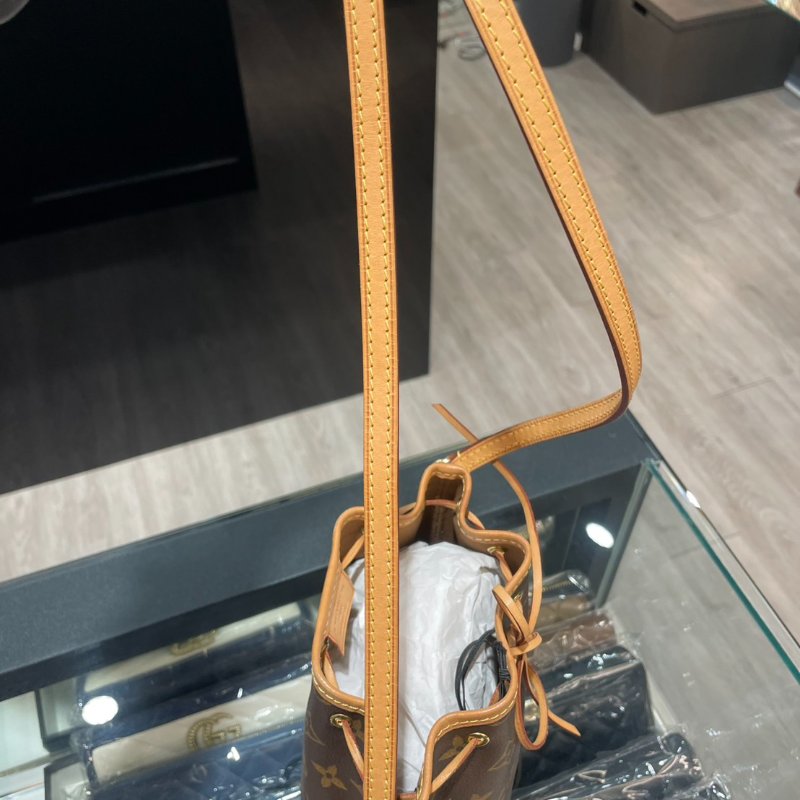 LV Nano Noe 斜背包/側背包/迷你水桶包 M41346 88成新-17