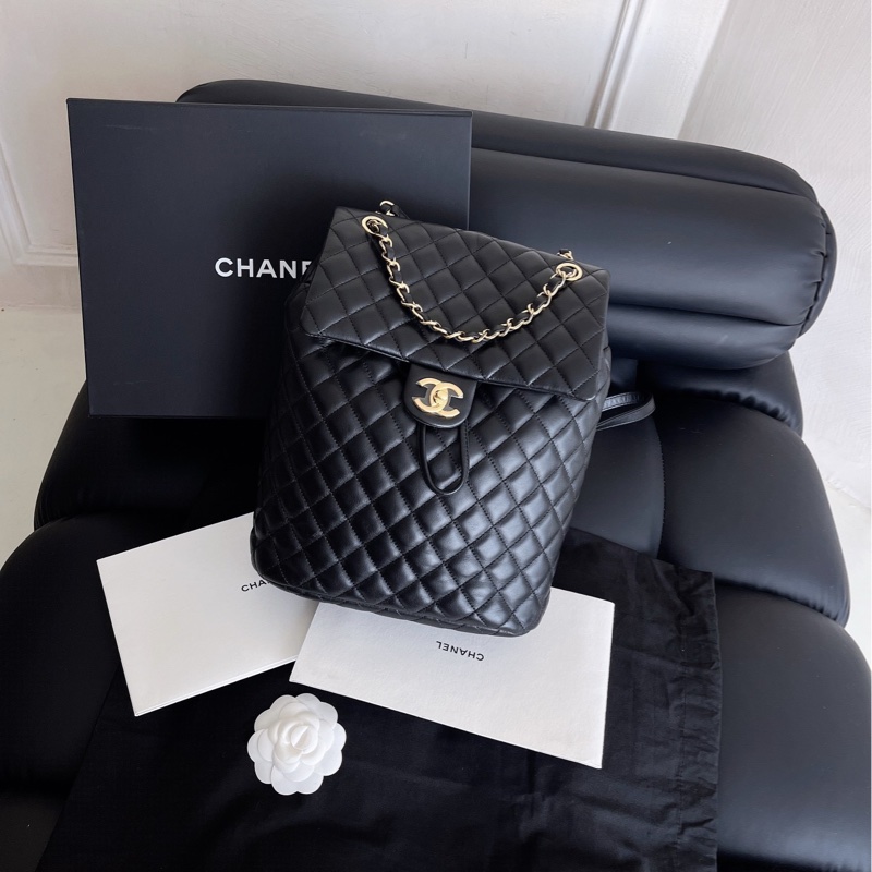 【近新閒置品】Chanel 香奈兒 薩爾茨堡雙肩包 黑金牛皮 中號鐳射24開-0