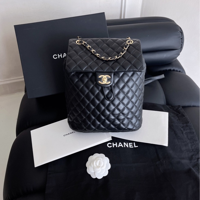 【近新閒置品】Chanel 香奈兒 薩爾茨堡雙肩包 黑金牛皮 中號鐳射24開-1