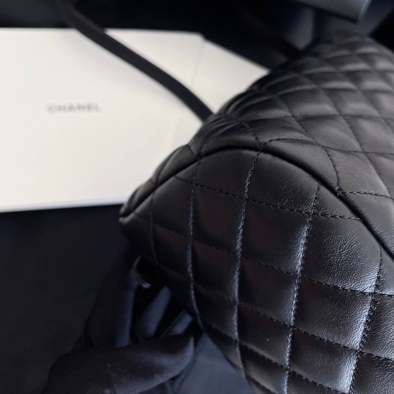 【近新閒置品】Chanel 香奈兒 薩爾茨堡雙肩包 黑金牛皮 中號鐳射24開-9