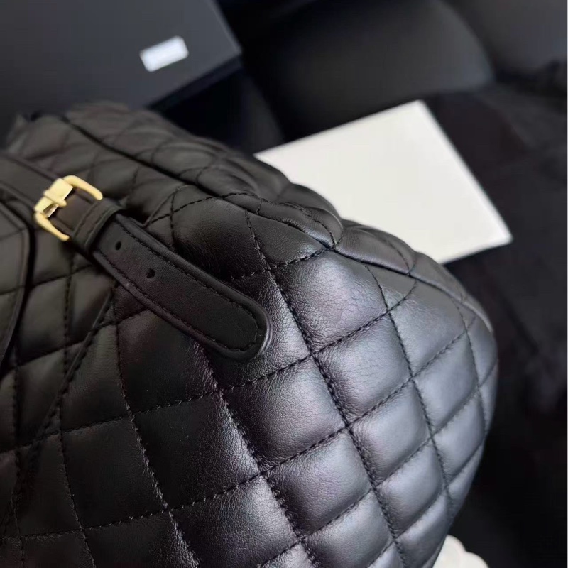 【近新閒置品】Chanel 香奈兒 薩爾茨堡雙肩包 黑金牛皮 中號鐳射24開-10