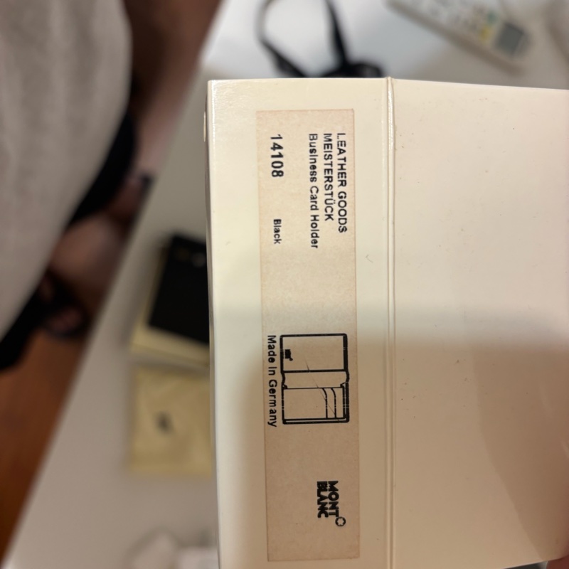 MONTBLANC 萬寶龍德國 MB 經典小牛皮名片夾 14108德國 MB名牌 知名百年品牌-7