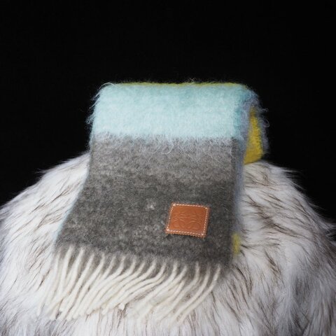 LOEWE 彩拼色圍巾