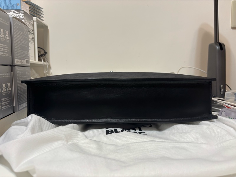 MONTBLANC MEISTERSTÜCK 4810 MEDIUM BRIEFCASE 萬寶龍 4810 系列中型公事包-8