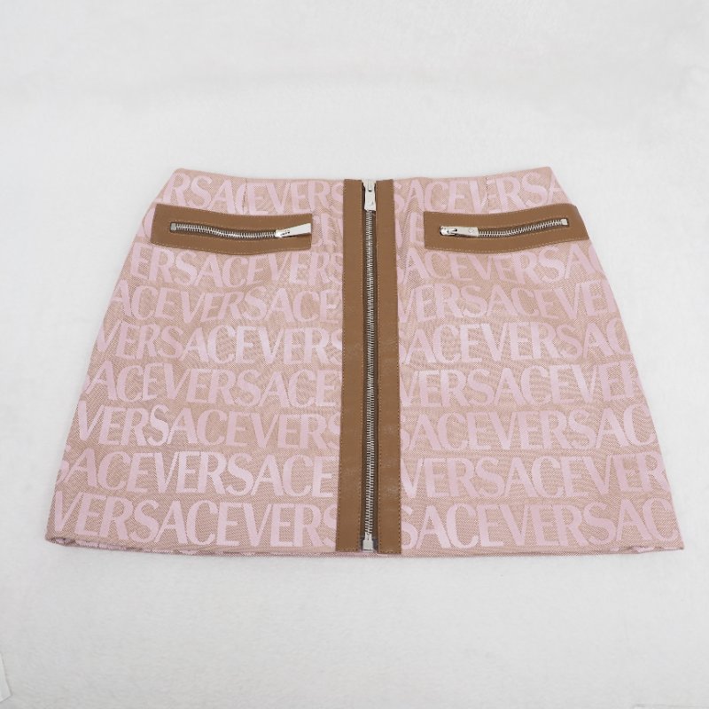 未使用 VERSACE Allover 粉紅色短裙-1