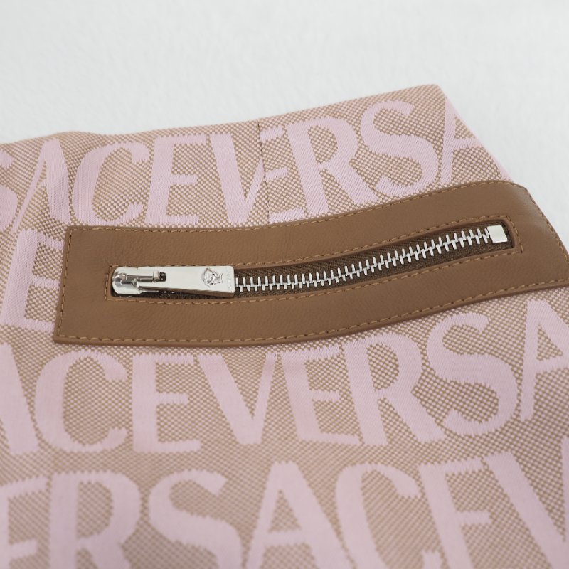 未使用 VERSACE Allover 粉紅色短裙-4