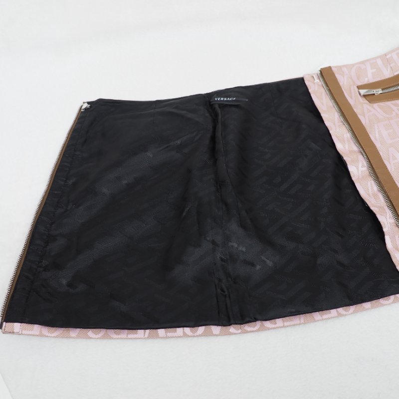 未使用 VERSACE Allover 粉紅色短裙-6
