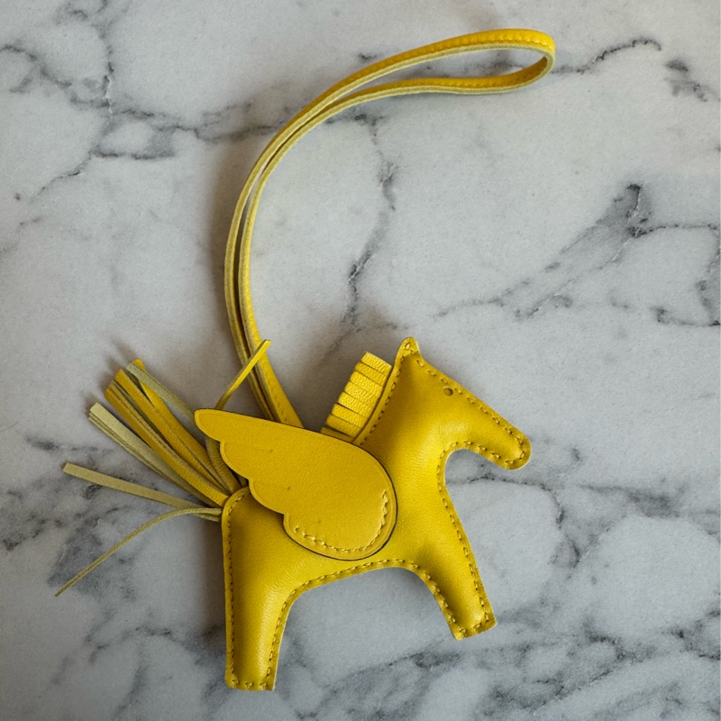 Hermes黃色小飛馬吊飾 招財小馬🐎-2