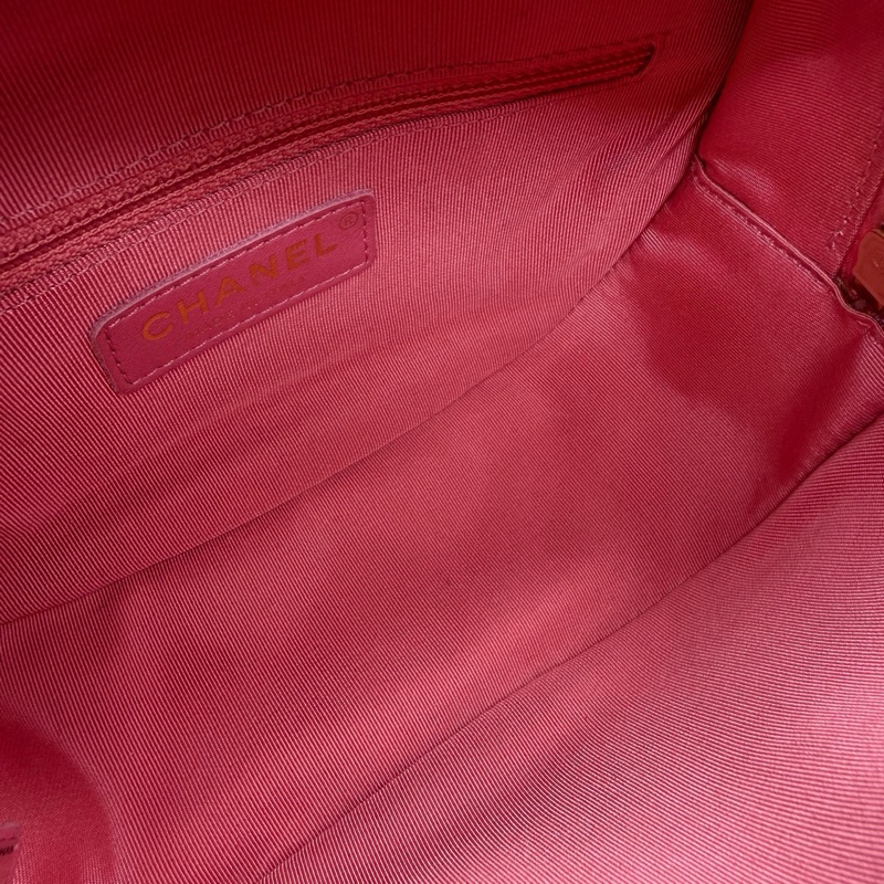 Chanel 粉色羊皮鏈條包 尺寸約15*20*7cm 配件:身份卡 塵袋。-6