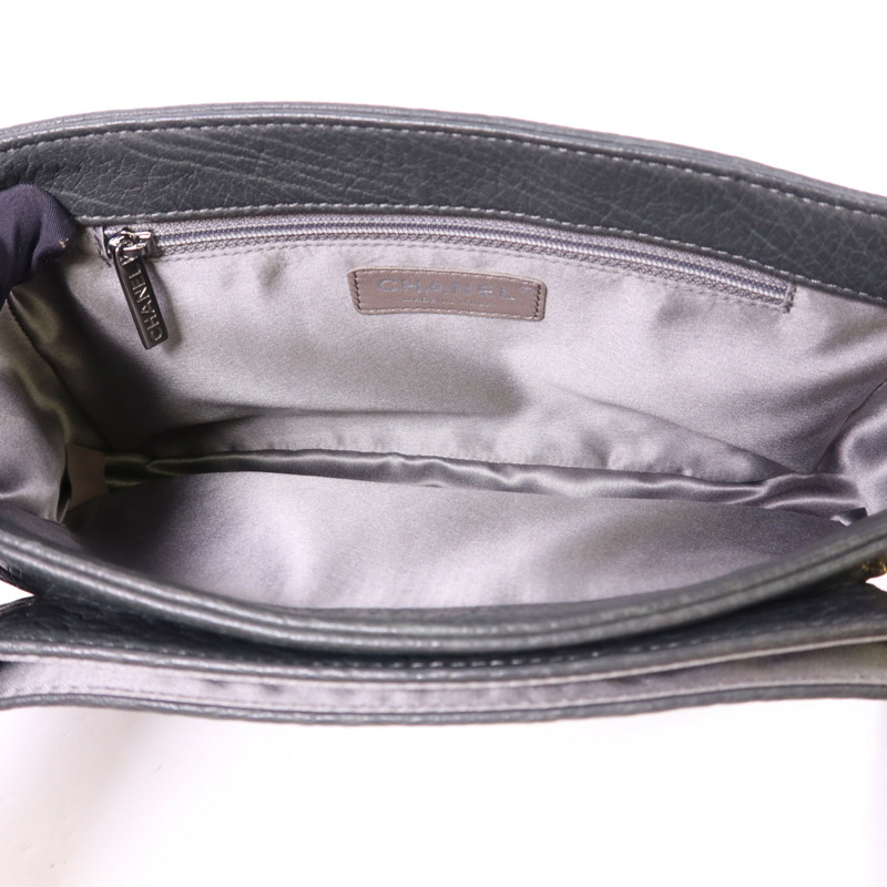 CHANEL 牛皮皮革Co Co Mark Bag銀扣肩背袋-4