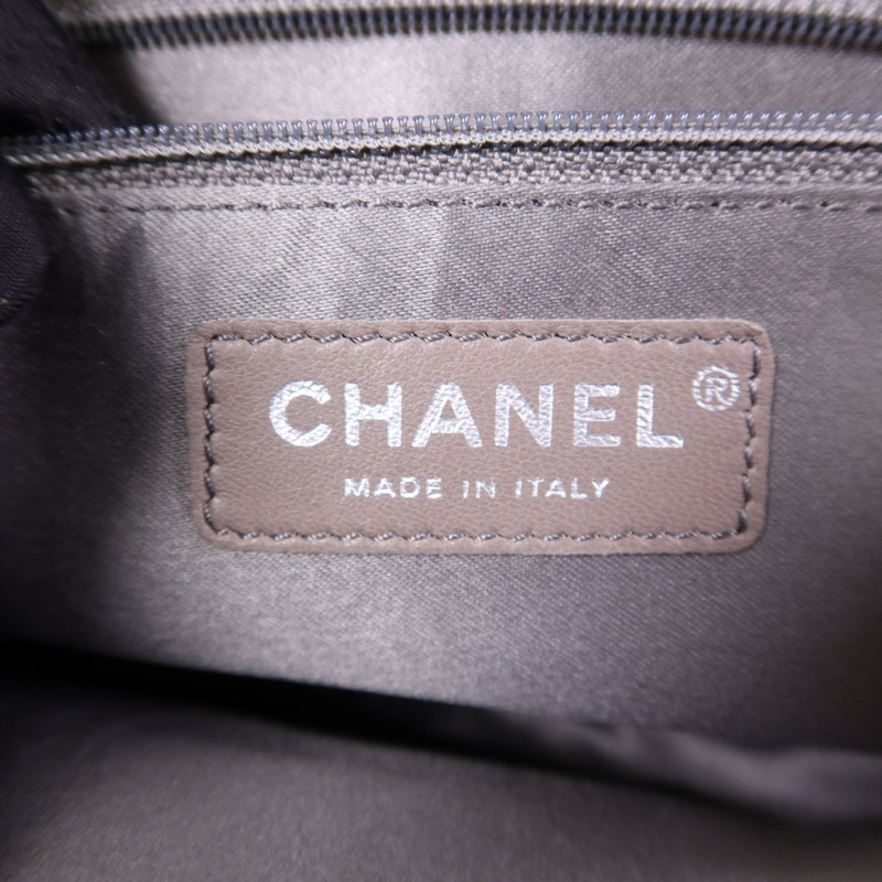 CHANEL 牛皮皮革Co Co Mark Bag銀扣肩背袋-5