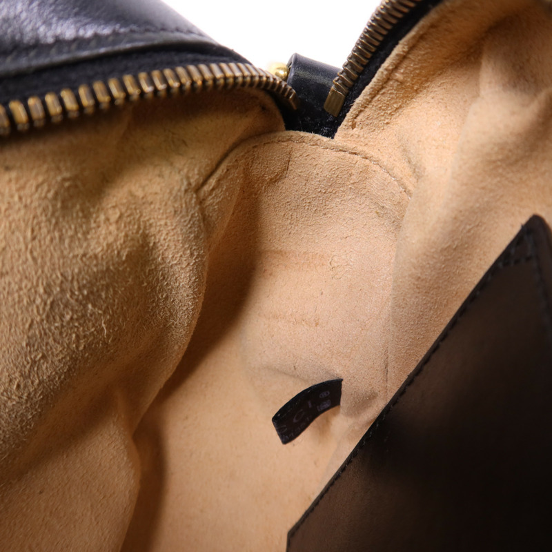 GUCCI 牛皮皮革GG Marmont Shoulder Bag金扣肩背袋-16