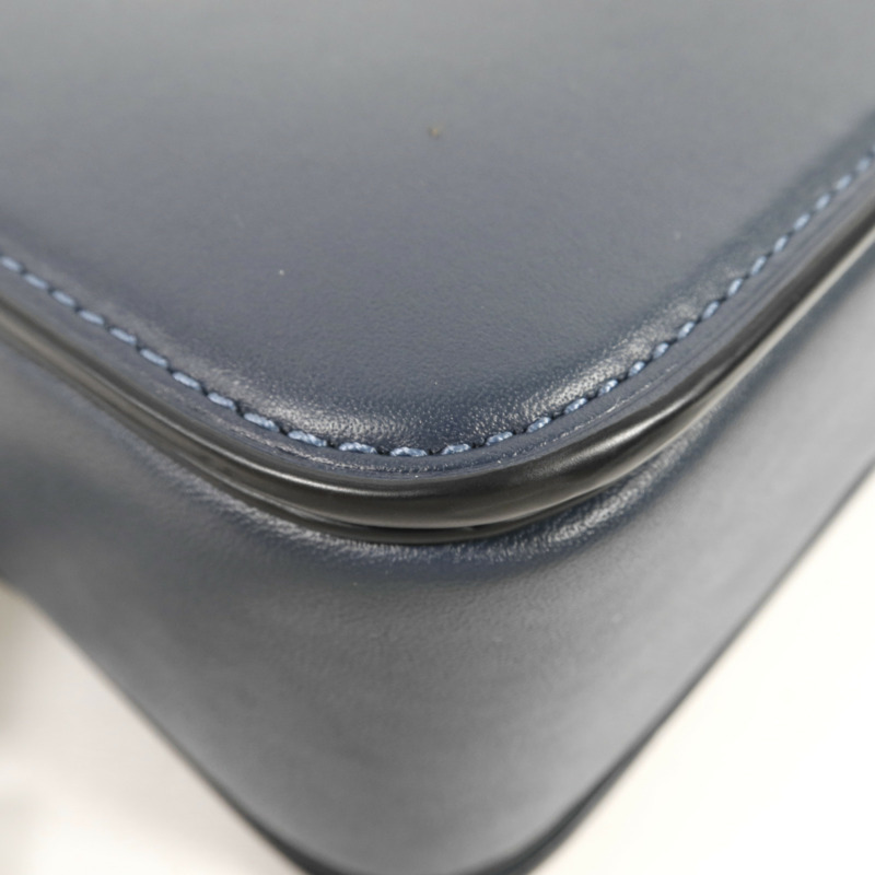 COACH 牛皮皮革Shoulder Bag金扣肩背袋-8