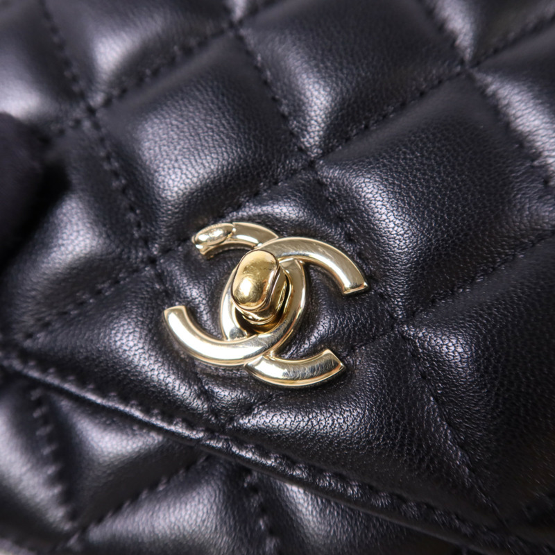 CHANEL 羊皮皮革WOC Wallet On Chain金扣鏈帶肩背袋-10